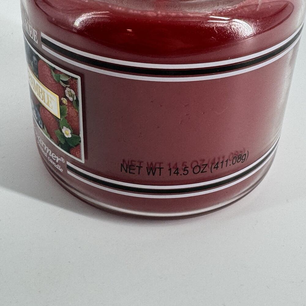 Yankee Candle Berry Bramble 14.5 oz Black Band RARE UNBURNED - Picture 2 of 5
